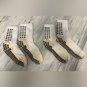 DSG White Athletic Grip Socks